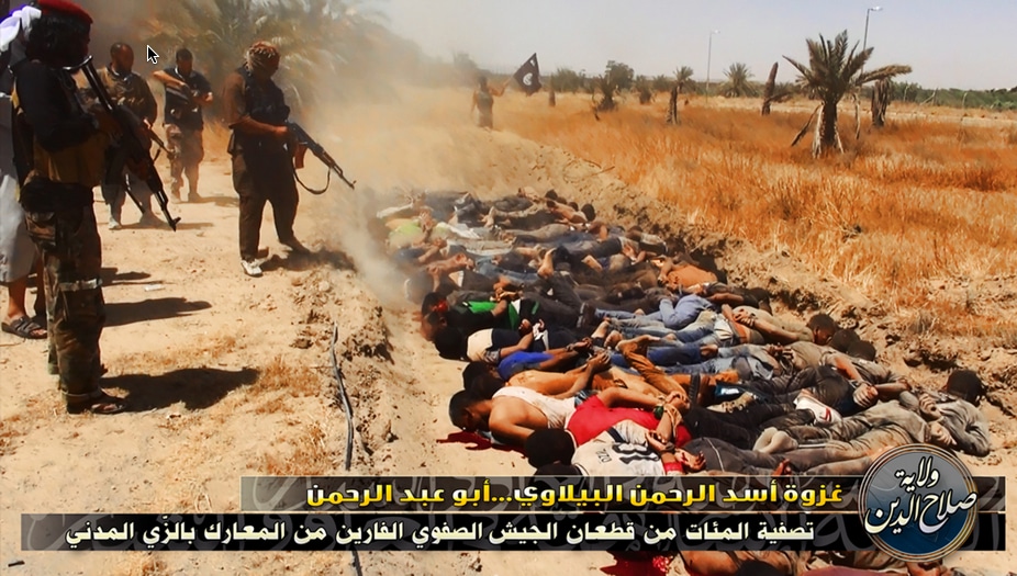 ISIS-execute-police-and-soldiers-in-open-field