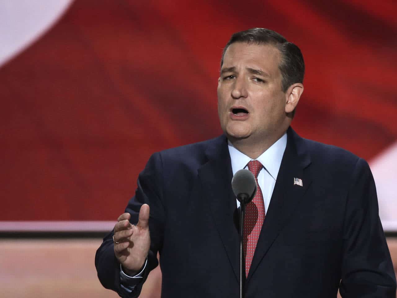 Former Republican U.S. presidential candidate Senator Ted Cruz speaks during the third night of the Republican National Convention in Cleveland, Ohio, U.S. July 20, 2016. REUTERS/Mike Segar - RTSIY6F